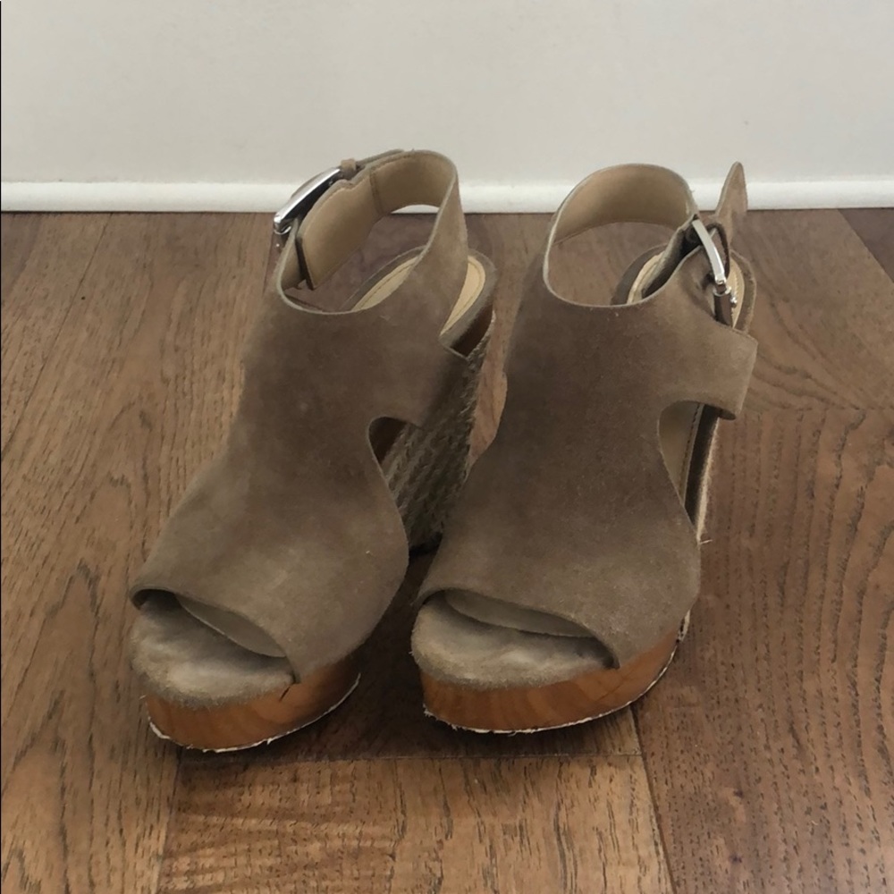 Michael Kors Women Wood Josephine Wedge - Sz 6